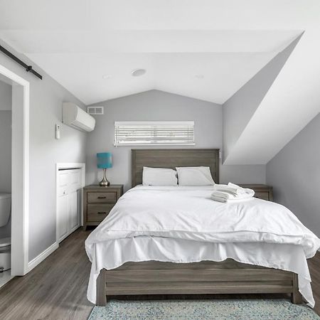 Stylish Dual Bedroom Suite In Van West Vancouver Exterior foto